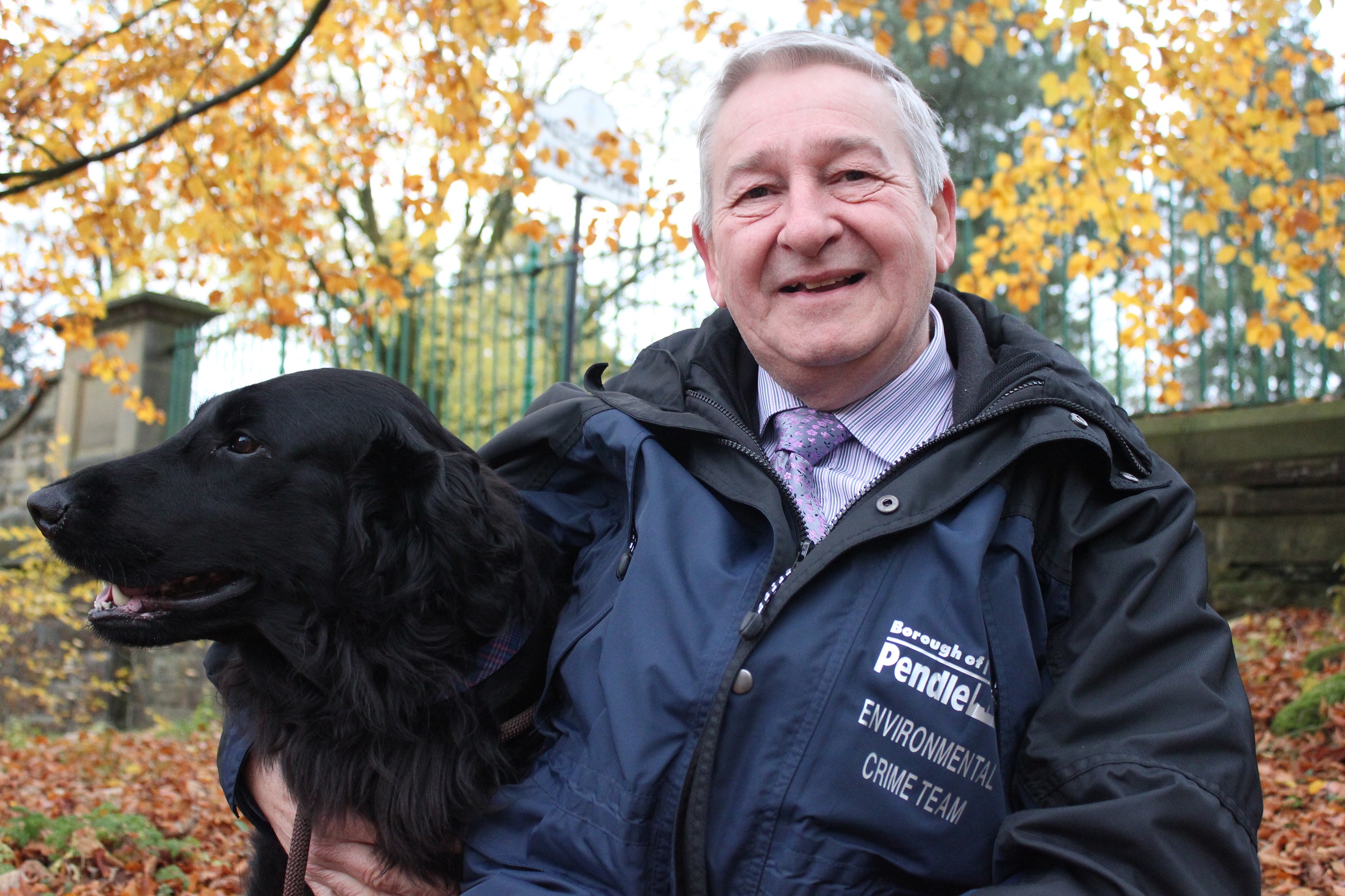 News story about Pendle Council and the Dogs Trust teaming up for a free microchipping event for dogs on Tues 4 Dec.